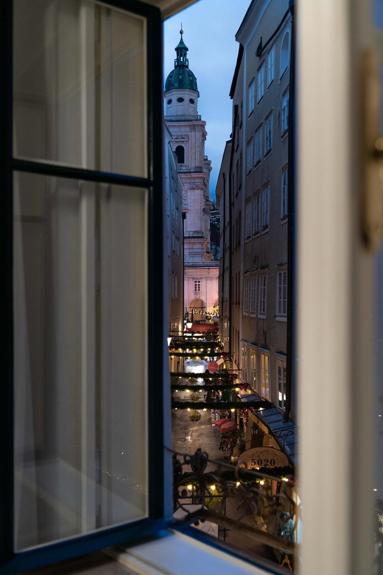 Altstadt-App. Domblick! Salzburg Exterior photo